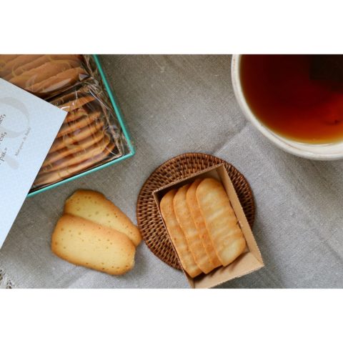 Boite de langues de chat pâtissières